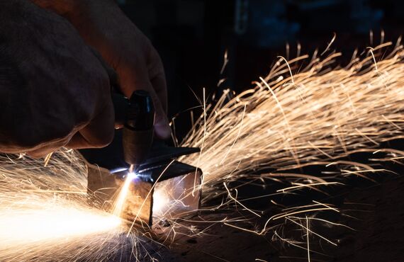 プライベート優先で働きやすい風通しの良い職場 | 福岡の製造はシャッター施工の株式会社三池工業